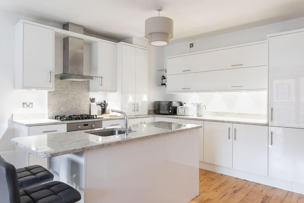 Apartment Centre Luxurious Free Parking Belfast